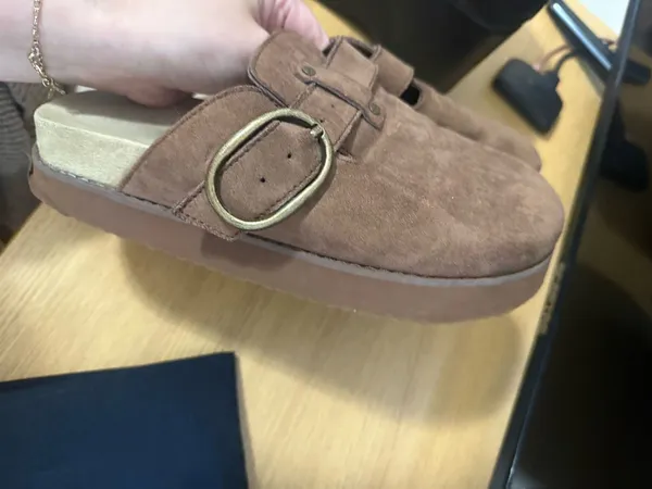 American Eagle Shoes - Image 4