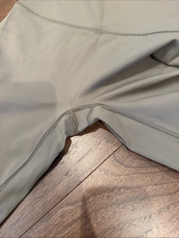 aerie Green High-Rise Leggings Size Medium - C16-056 - Image 3