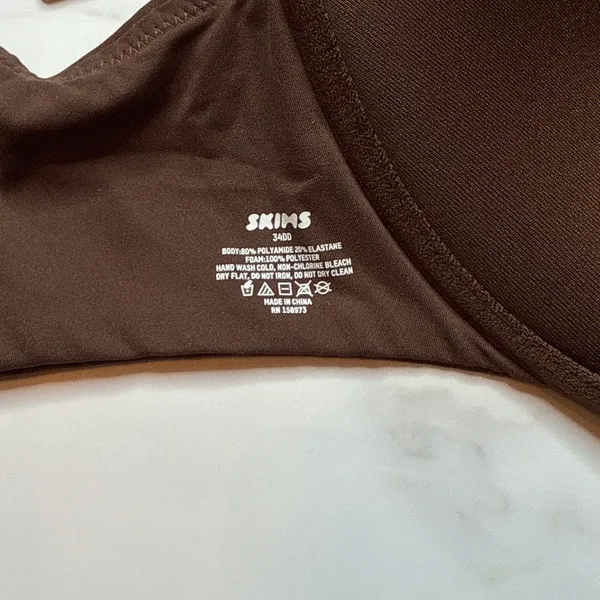 NWT Skims Fits Everybody T-Shirt Bra - Image 3
