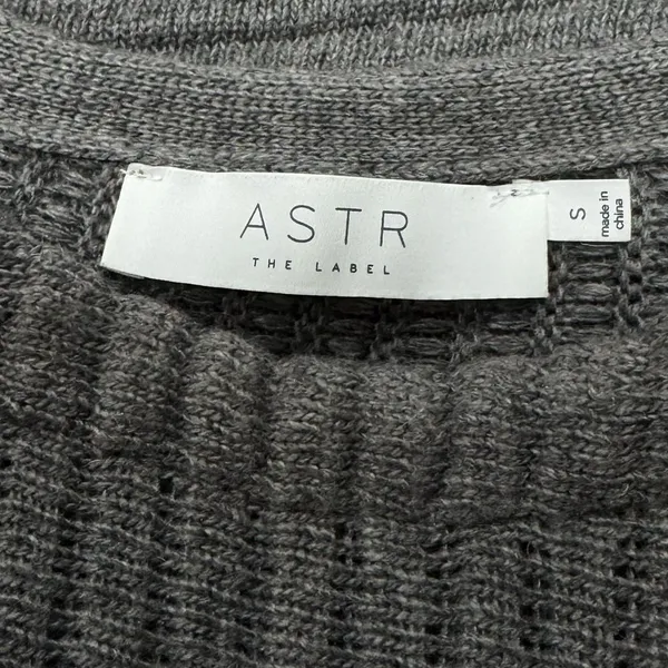 ASTR The Label Grey Short Sleeve Sweater Dress Women’s Small - Image 2