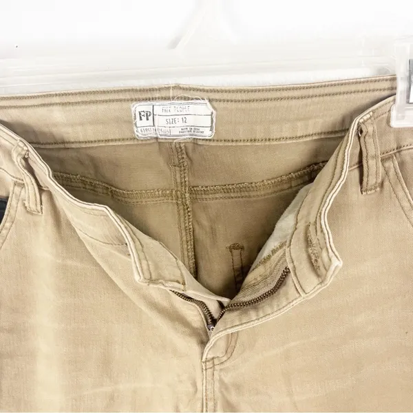FREE PEOPLE Khaki Black Patchwork Five Pocket Cargo Style Jeans 12 Boho Casual - Image 5