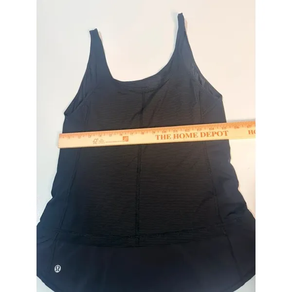 Lululemon size 6 - Image 4