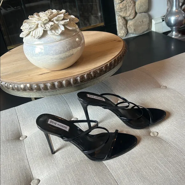 Steve Madden Kamea Black Patent Leather Strappy Slip On Heels Size 11M - Image 9
