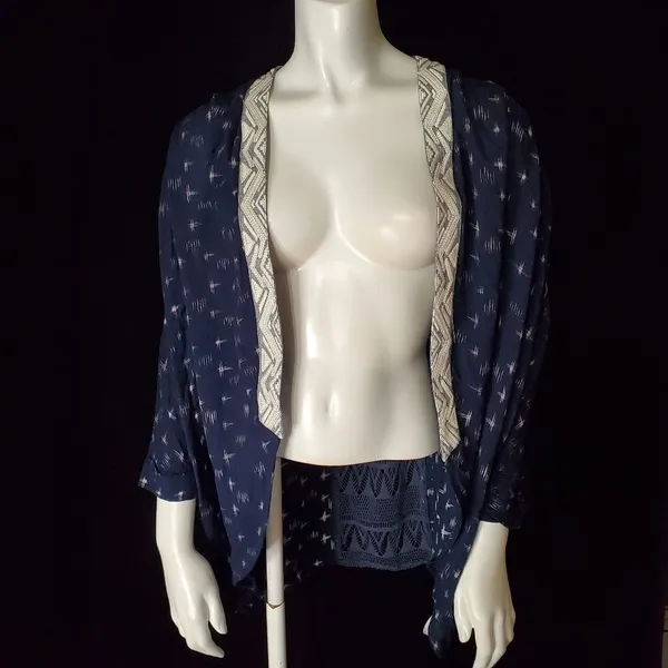 NWT Miss Me Blue & White Bohemian Lace Back Cardigan (S) - Image 4