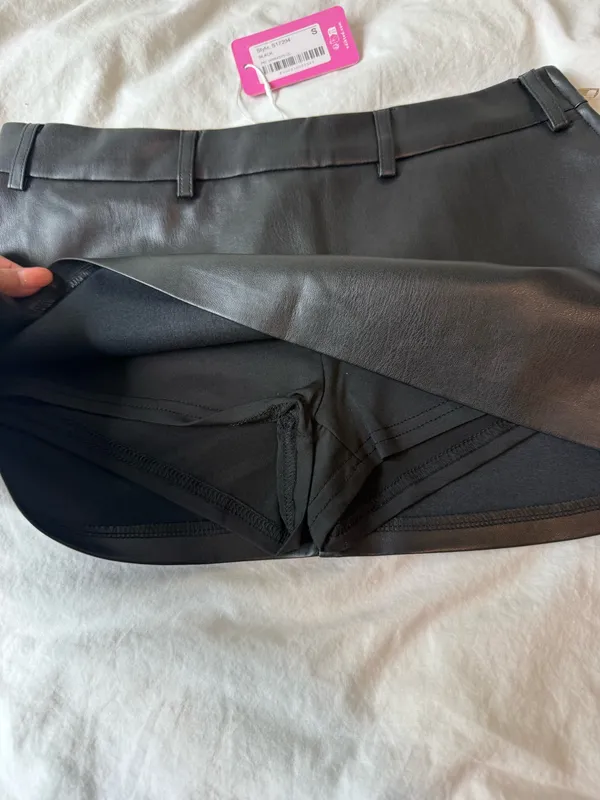 Edikted Black Leather Mini Skort - Image 7