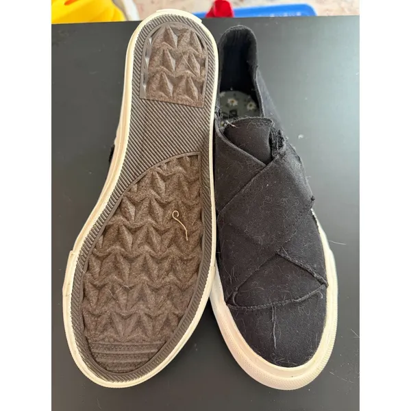 Gypsy Jazz Black Slip on‎ Sneakers in 8 NWOB - Image 2