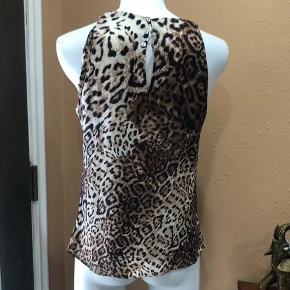 Zara ruffled animal print sleeveless blouse - Image 4