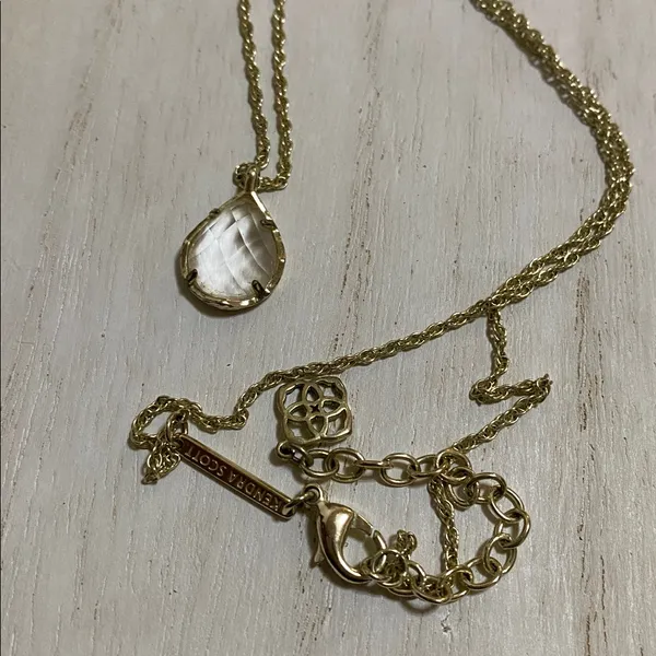 Kendra Scott Kiri necklace gold tone - Image 4