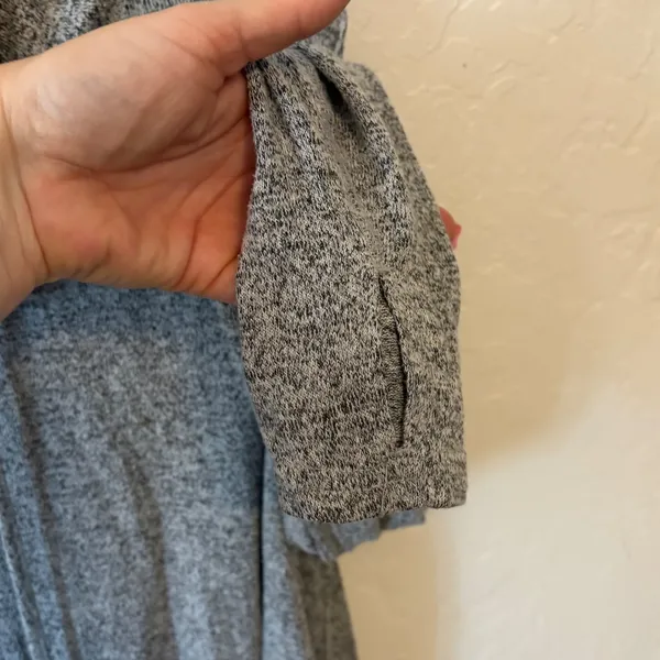 Old Navy Womans Hoodie Gray Pullover Size Large Drawstring - Image 5
