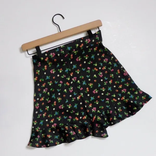 ZARA Black Floral Fruit Berries Ruffled Satin Shorts Skort Satin Summer X-Small - Image 8