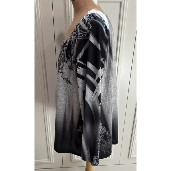 World Unity Women's Floral‎ Sweater Top Size XL Gray Rhinestone Studded Boho - Image 6