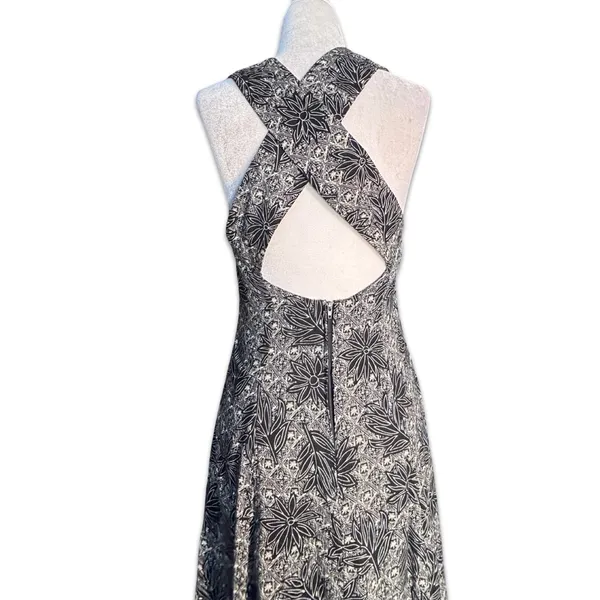 Vintage All That Jazz Black White Floral Cross Back‎ Maxi Dress Boho Minimalist - Image 4