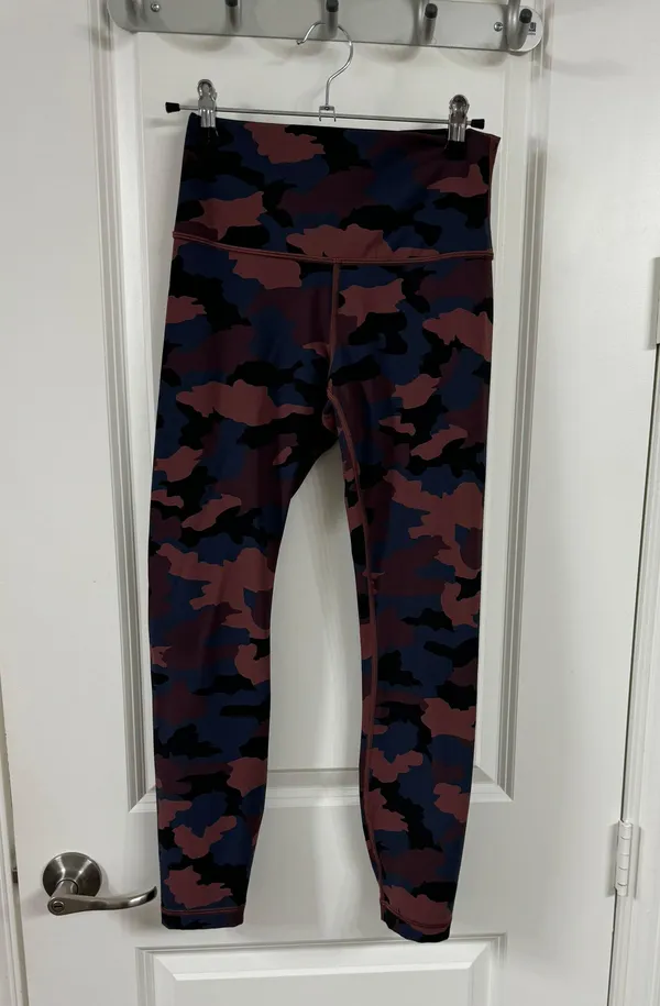 25’ Camo Align Leggings - Image 2