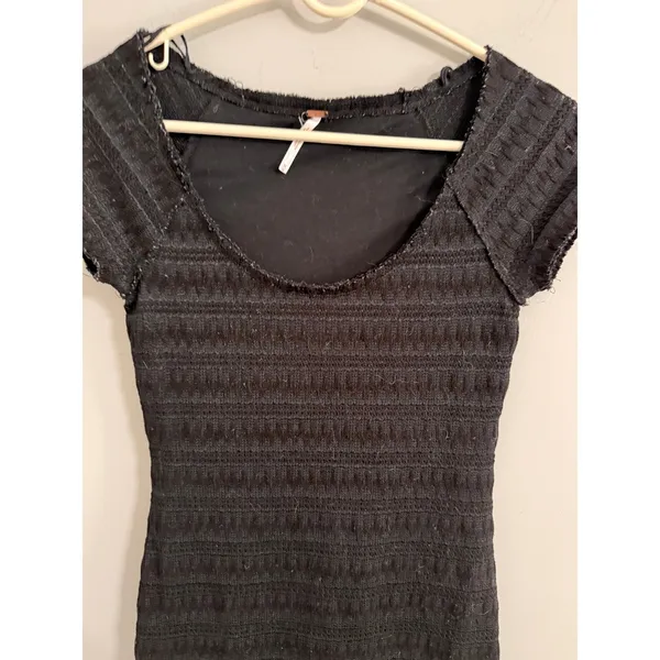 Free People Mini‎ Dress Women Medium Black Textured Ruffle Hem Boho Scoop Neck - Image 2