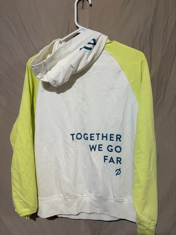 Peloton 1/2 zip sweatshirt - Image 2