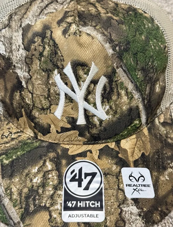 ’47 Brand MLB New York Yankees Real Tree Camo Hitch Trucker Hat - Image 2