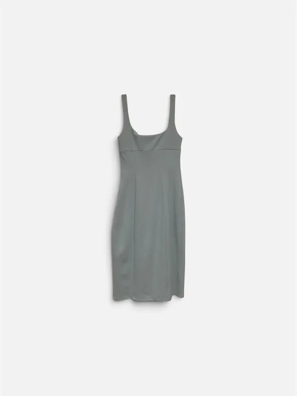 Showpo Pale Blue Scoop Neck Midi Dress with Front Slit - Image 8