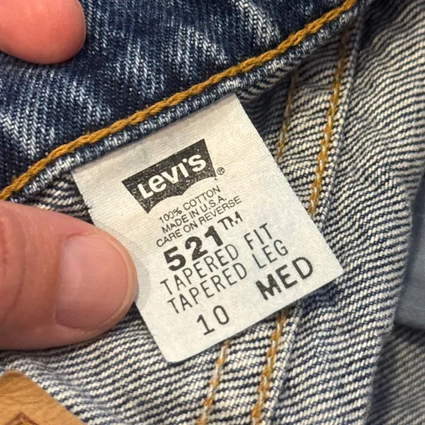 Vintage 90’s Levi’s 521 tapered fit jeans size 10 - Image 3