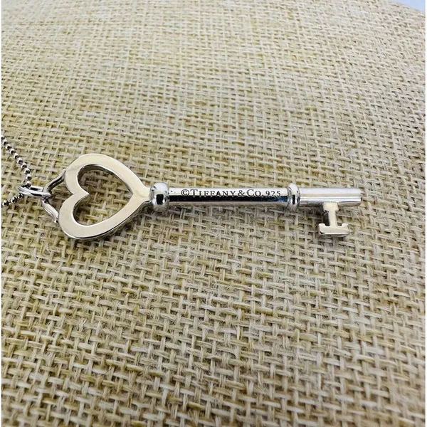 Tiffany & Co Elegant Large Sterling Silver Open Heart Key Pendant Only W/Box‎ - Image 4
