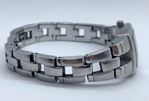 Fossil f2 ladies analog date watch ES1053 all Stainless Steel runs - Image 5
