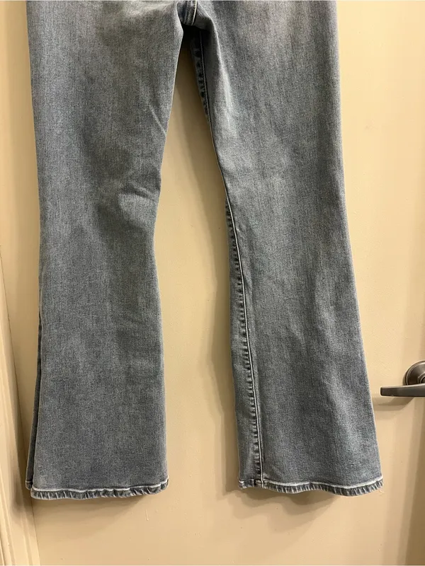 Hidden Jeans Happi Flare Stretch Jeans Size 31 - Image 9
