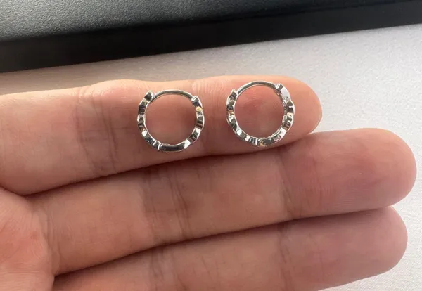 Small Silver Hoop Earrings for Men Women Streetwear Unisex Style - Image 7