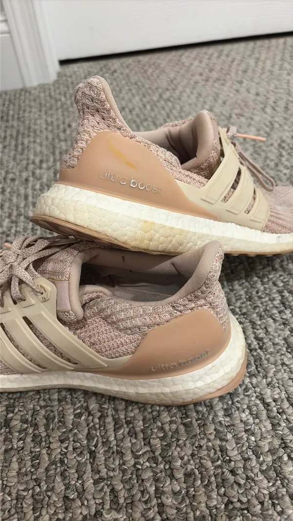 Adidas Ultraboost Shoes - Image 4