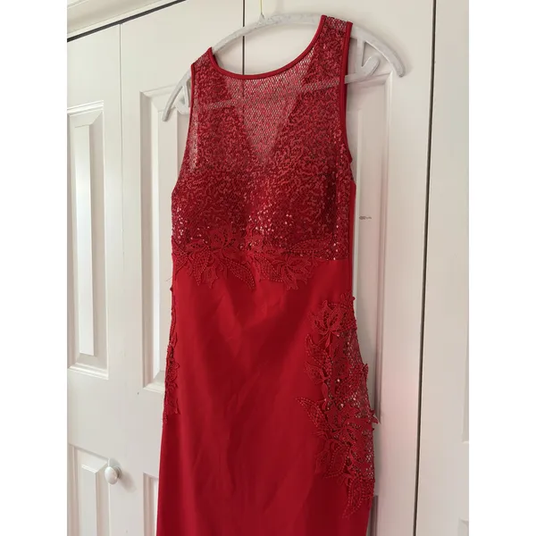 Red Sleeveless Sequin Evening Gown with Lace Detail - Image 5