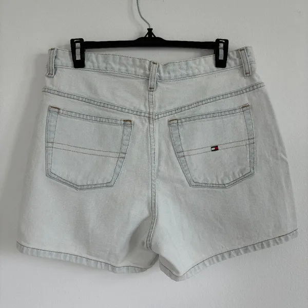 Vintage Tommy Hilfiger Shorts Womens 8/10 Light Wash Denim Classic 90s Beach USA - Image 2