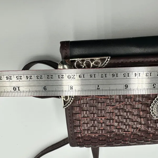 Western Woven Heart Concho Crossbody Wallet Bag Brown Black Ornate Corners - Image 8