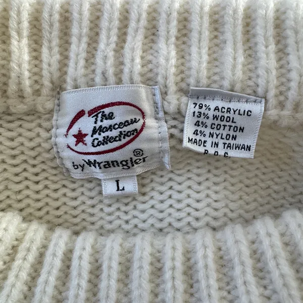 Vintage ‘90s Wrangler Marceau Collection Ivory & Navy Blue Pullover Sweater - Image 5