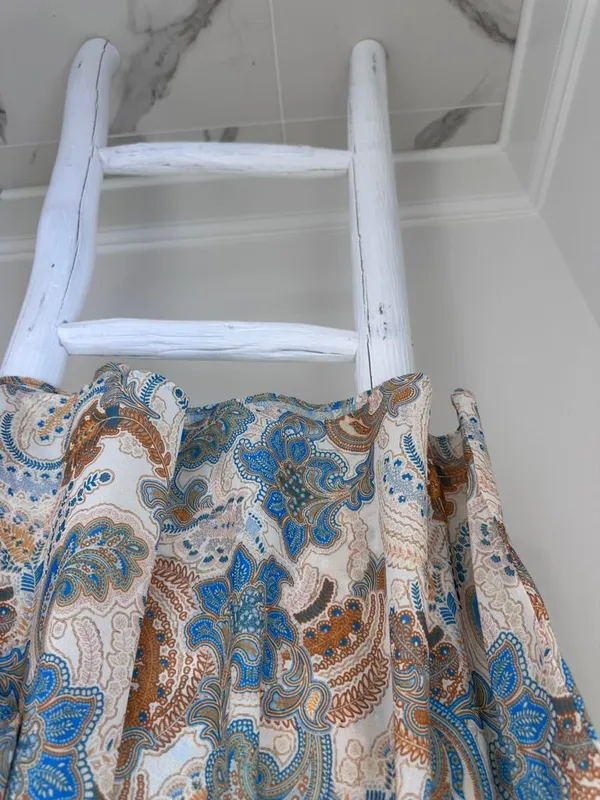 Vici Paisley Short Flutter Sleeve Top in Cream, Blue & Tan - Image 8