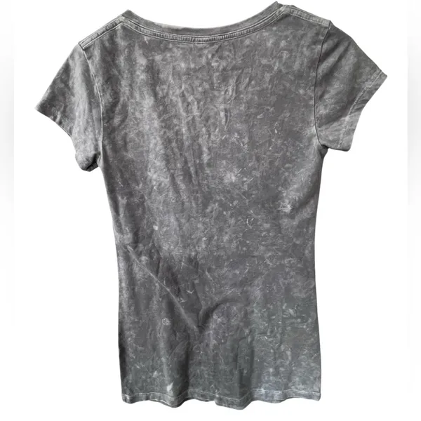 NWT Disney Gray Women's Top with Mickey and Minnie Print - Image 2