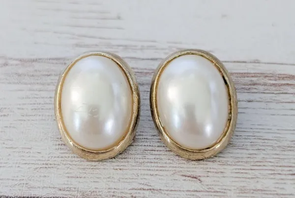Vintage Clip On Earrings 7/8" Faux Pearl with Gold Tone Halo - Fair Condition - Image 2