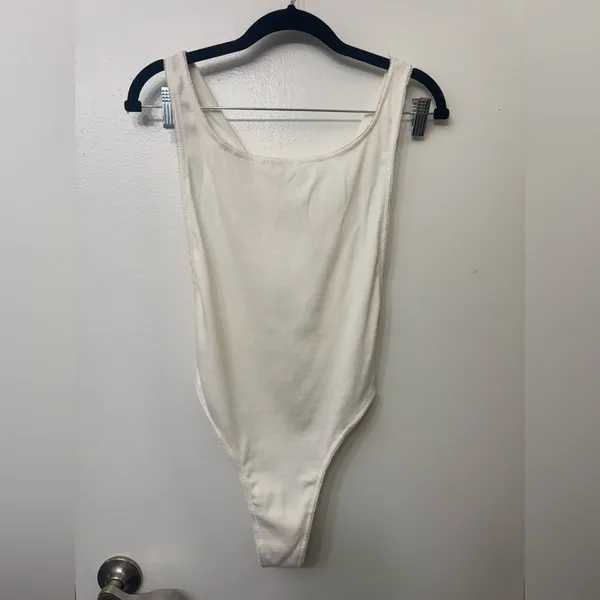 NWOT SKIMS Cotton Rib Picot Tank Bodysuit | Fitted Everyday Basic - Image 4