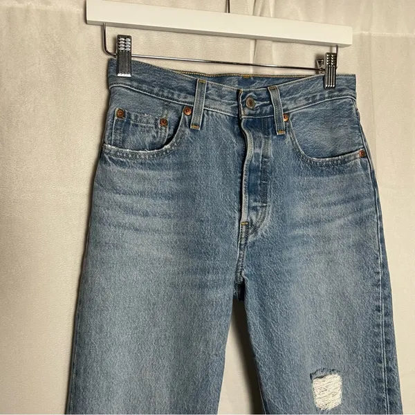 Levi’s 501 Lightly Distressed High Rise Waist Straight Leg Denim Blur‎ Jeans 24 - Image 3