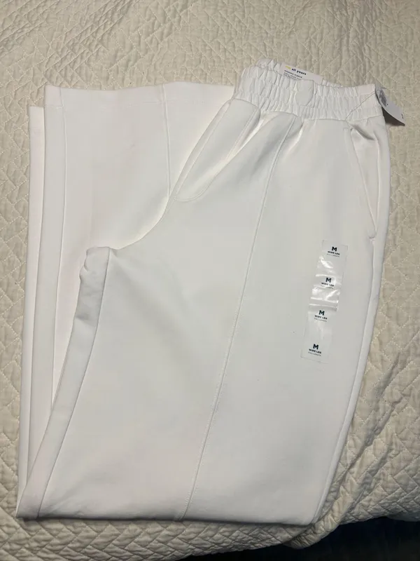 Old Navy Wide-Leg Pants - Image 2