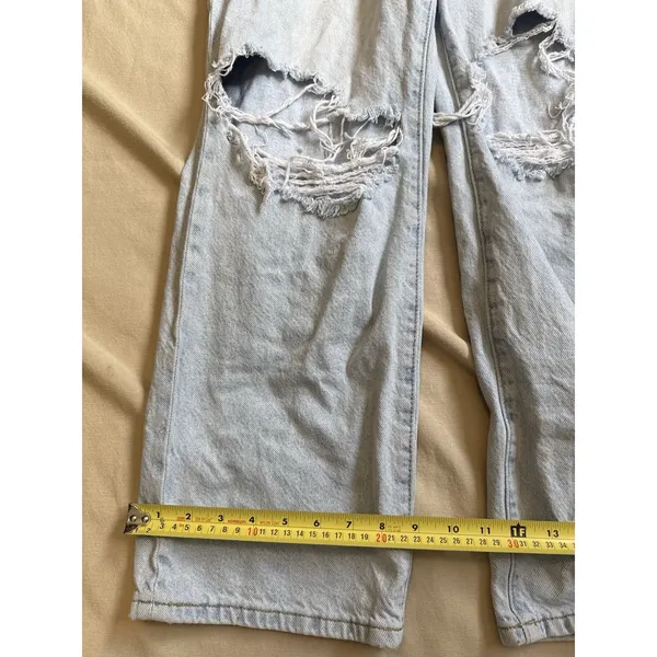 PacSun Women's Distressed Baggy Light Wash Jeans Size 29 X 30 - Image 6