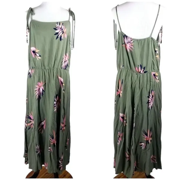 ✨A New Day Printed Olive Leaf Swing Sz Large Green Dress✨ - Image 2