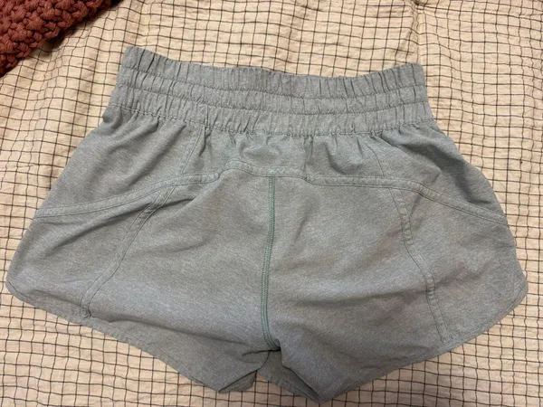 Lululemon Hotty Hot Short 2.5” - Image 2