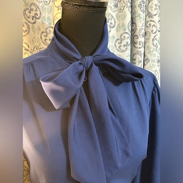 Vintage Size 14 blouse with p - Image 2