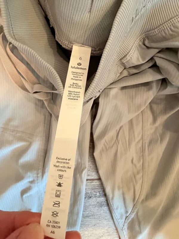 Lululemon dance studio cropped silver drop  - Image 3