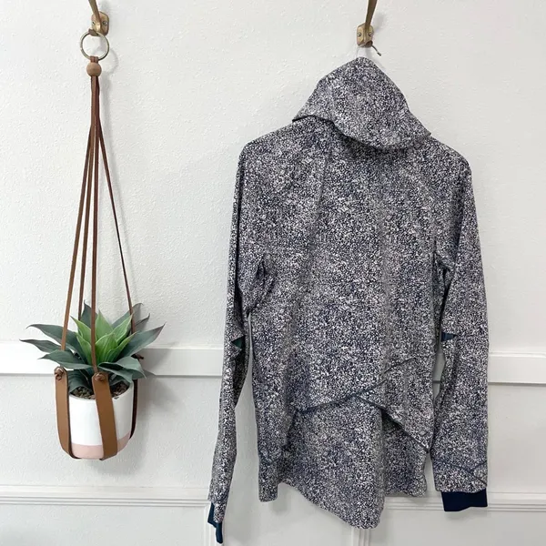 Lululemon Runaway Jacket Pebble Print Parfait Pink Alberta Lake Size 8 - Image 5