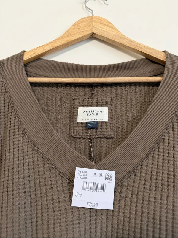 NWT American Eagle AE Big Hug V-Neck Waffle Sweatshirt Size XL Brown NEW - Image 3