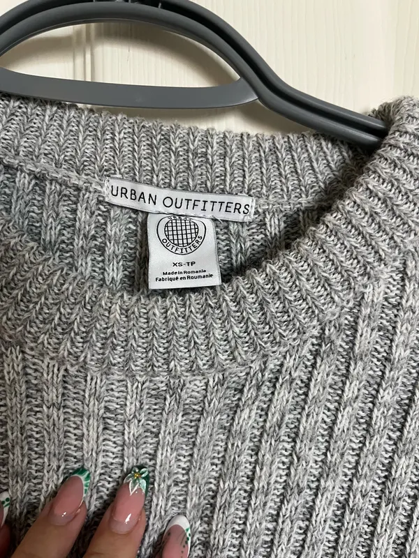 Urban Outfitters Cropped Sweater - Image 3