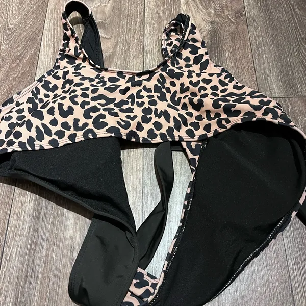 Swim top (Size xl) - Image 4