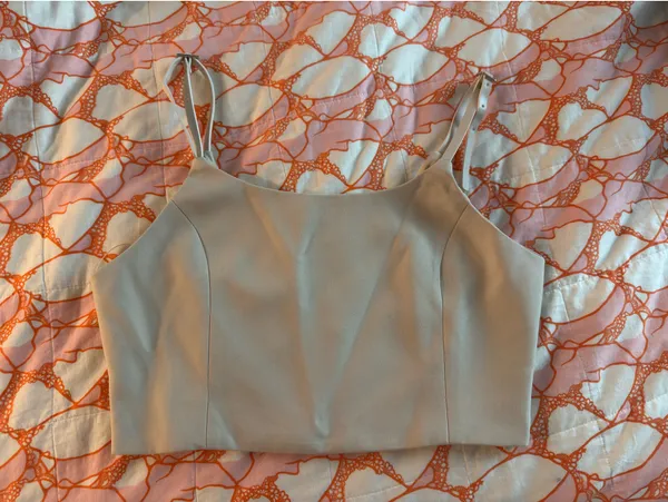 Boutique Cream, matching shorts and a tank set - Image 5