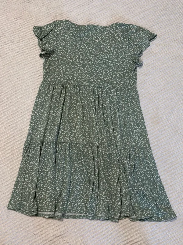 See You Monday Green Floral V-Neck Tiered Midi Dress - Image 4