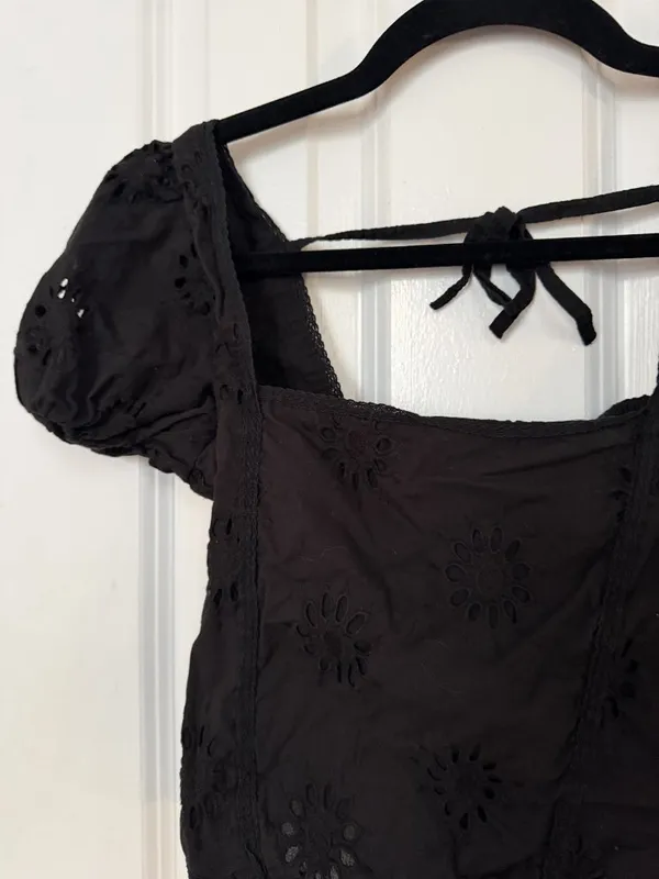 Roller Rabbit Size XXS Women's Black Eyelet Embroidered Puff Sleeve Square Neck - Image 3