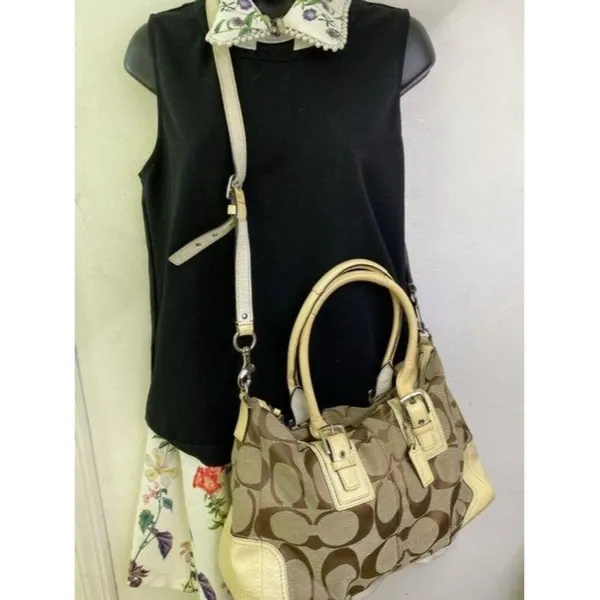 coach bag cream black fabric tote - Image 8
